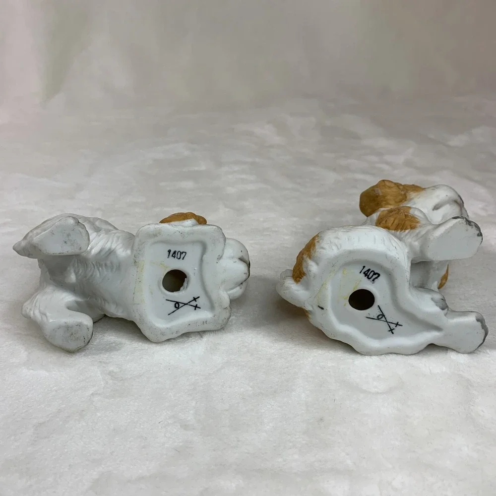 2 Vintage Homco No. 1407 Porcelain Puppy Dog‎ Figurines Tan and White